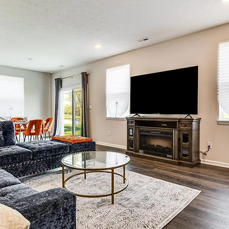 5 Mi To Fort Harrison Home With Pool Access!